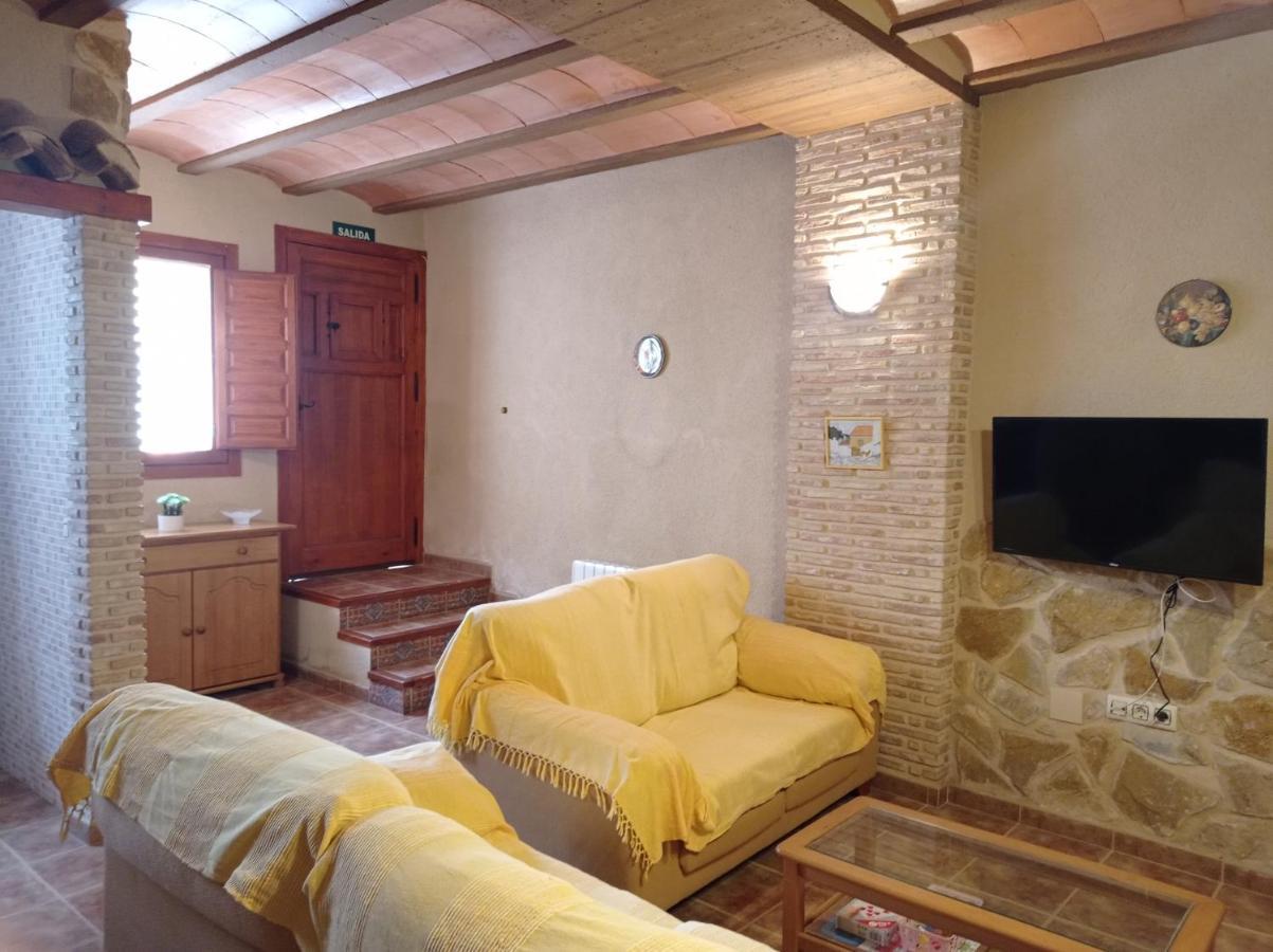 Casa Camille.Villares Elche De La Sierra Exterior photo